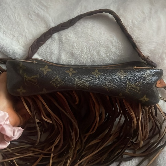 Vintage Louis Vuitton by Vintage Boho Bags - Picture 6 of 12
